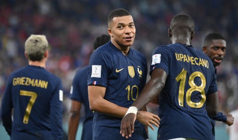 Mbappé con la selección de Francia en el Mundial de Qatar