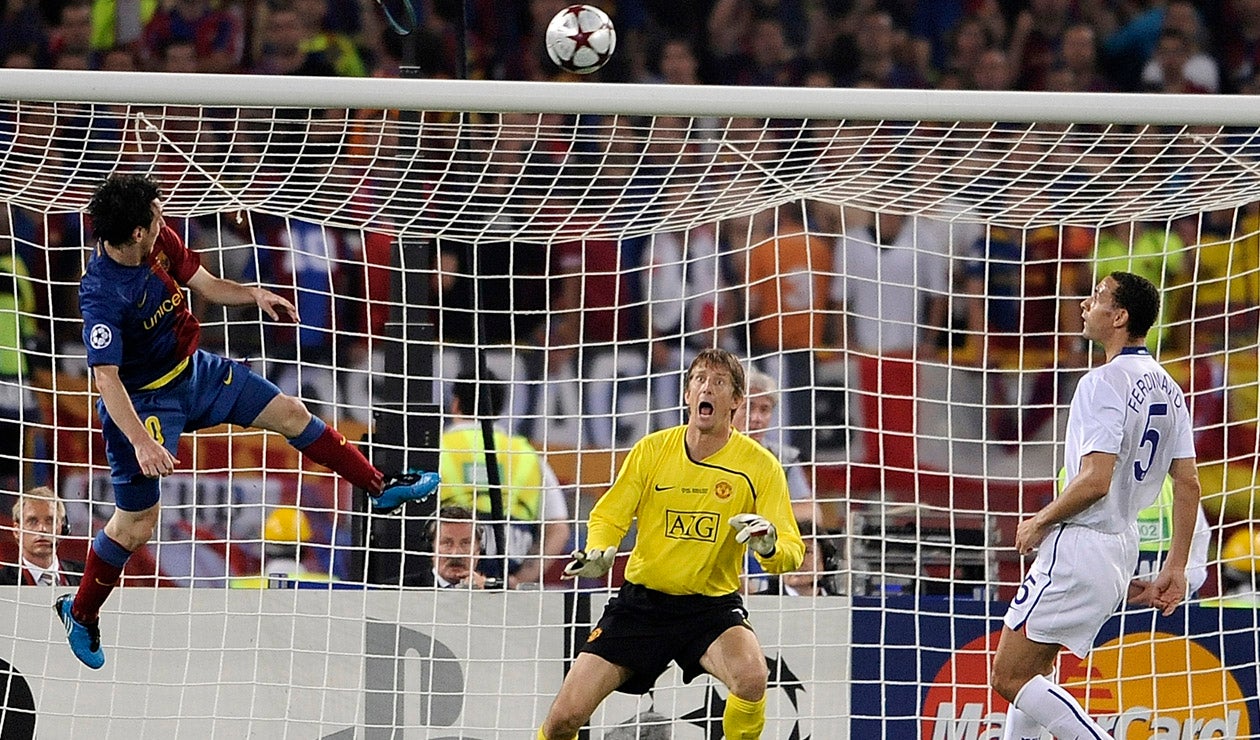 Messi marcando el segundo gol ante el Manchester - Champions 2009