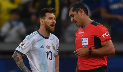 Lionel Messi y Roddy Zambrano