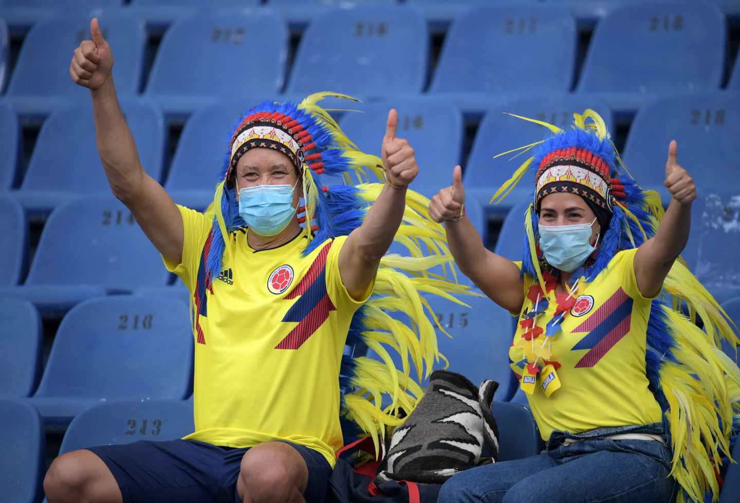 Hinchas Colombia Vs. Argentina