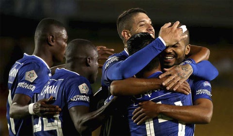 Millonarios - jugadores celebrando un gol
