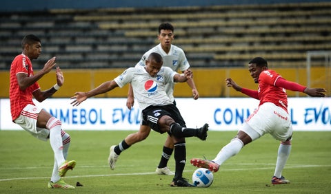Millonarios vs Inter de Porto Alegre