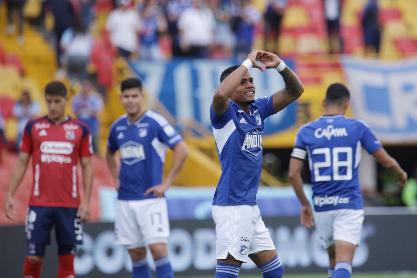 Millonarios F.C enfrenta a Deportivo Independiente Medellin en juego válido por la fecha 1 de la Liga BetPlay I 2024 en el estadio Nemesio Camacho El Campin.