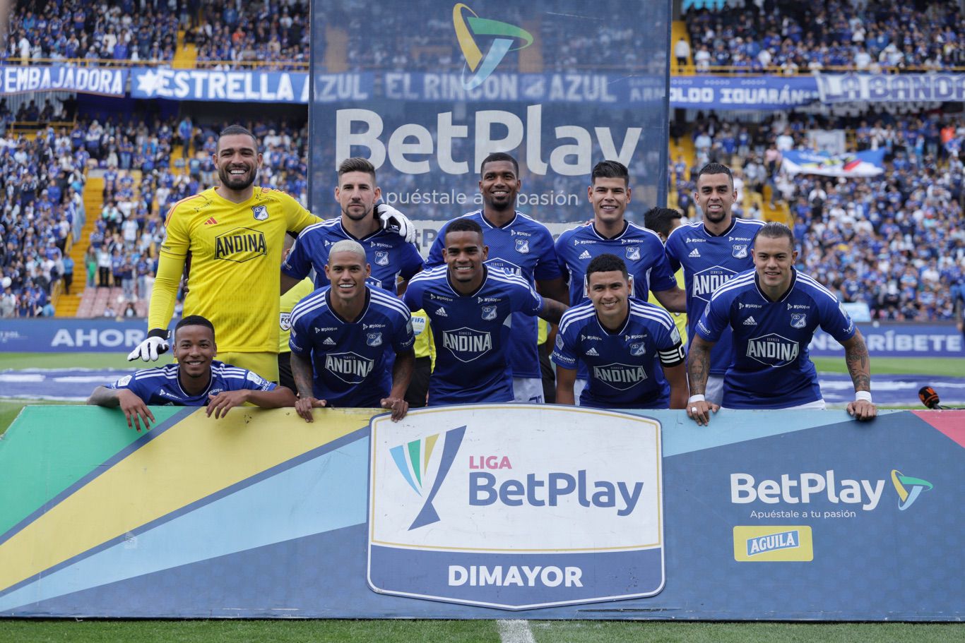 Millonarios F.C enfrenta a Deportivo Independiente Medellin en juego válido por la fecha 1 de la Liga BetPlay I 2024 en el estadio Nemesio Camacho El Campin.