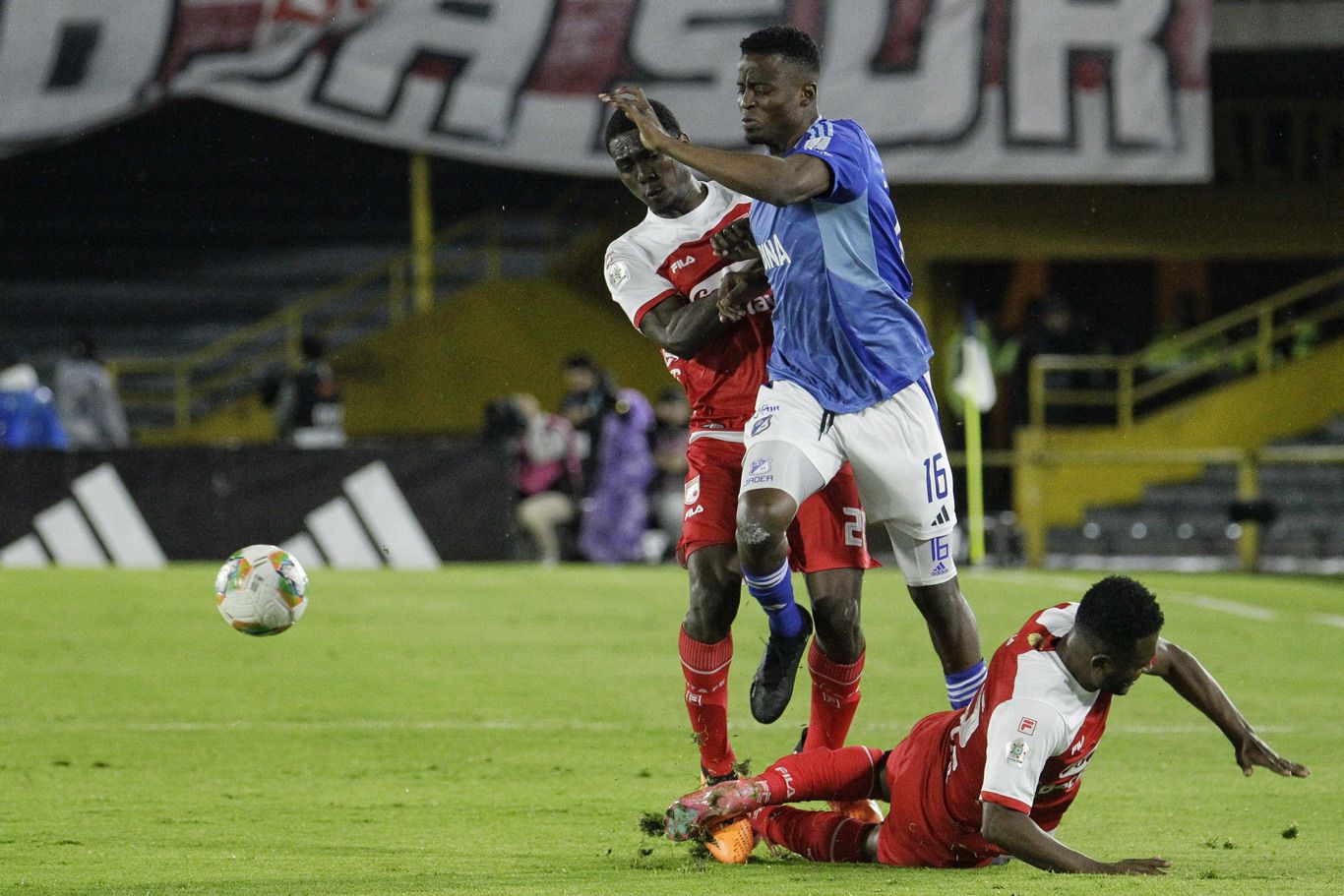 Millonarios y Santa Fe en duelo por cuadrangulares de Liga BetPlay 2025-I