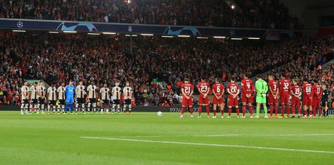 Minuto de silencio en el Liverpool vs Ajax por la Champions League