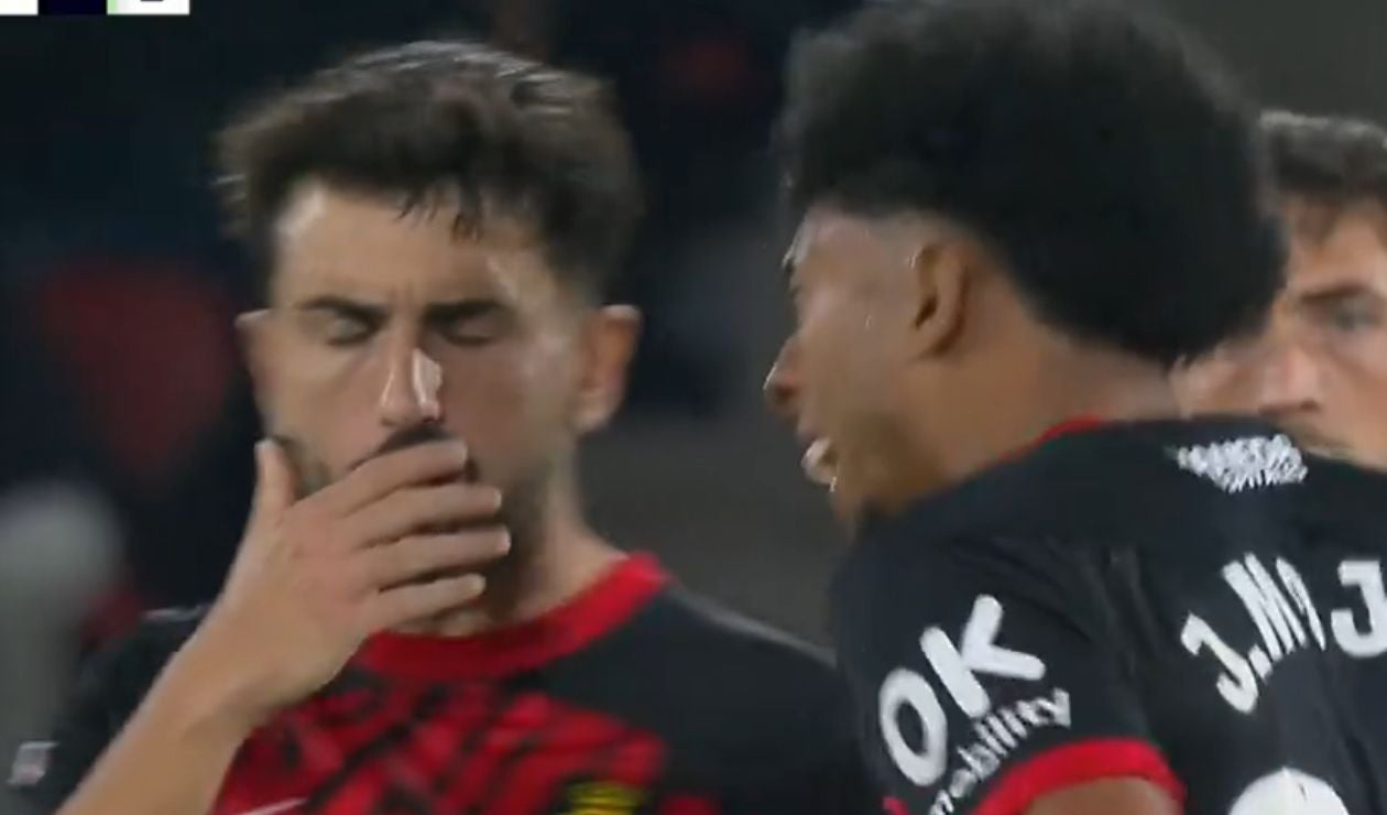 Johan Mojica peleó con compañero