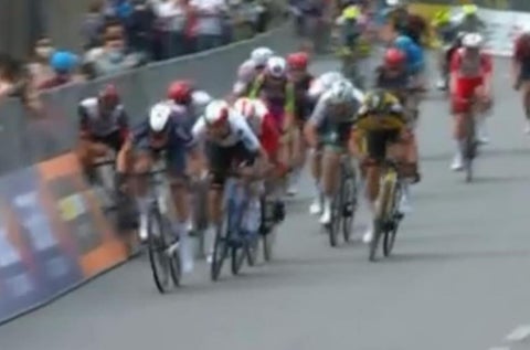 Molano cerró a Gaviria, etapa 2 del Giro de Italia