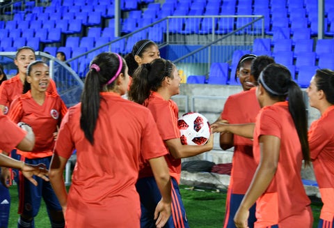 Selección Colombia Femenina Sub-17 prepara su debut en el mundial ante Canadá