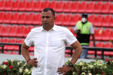 Hárold Rivera, técnico de Santa Fe