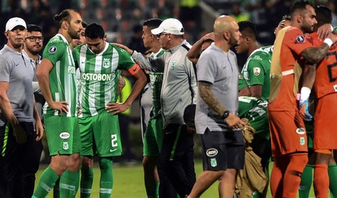 Atlético Nacional después de haber quedado eliminado a manos de Libertad en la Copa Libertadores