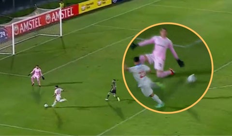 Atlético Nacional: garrafal error de Rojas y gol de los paraguayos