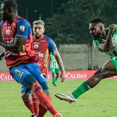 Nacional no desiste en la lucha por la final: triunfo aprieta el Grupo