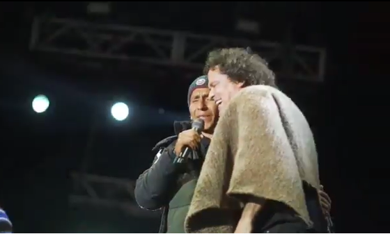Nairo Quintana y Carlos Vives