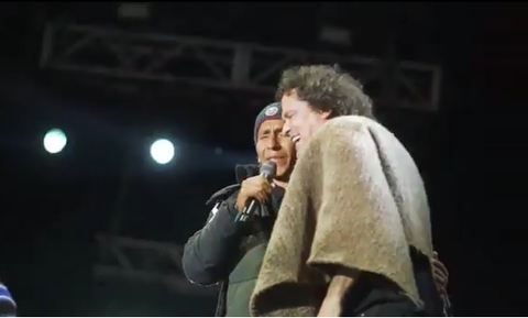 Nairo Quintana y Carlos Vives