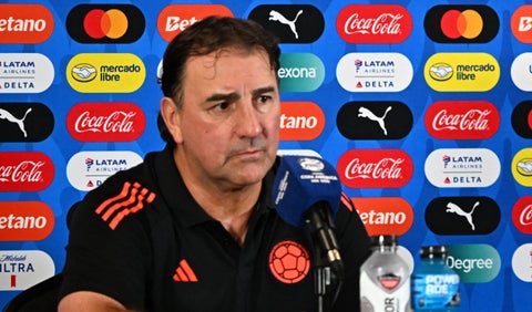 Néstor Lorenzo, técnico de la selección Colombia, en rueda de prensa