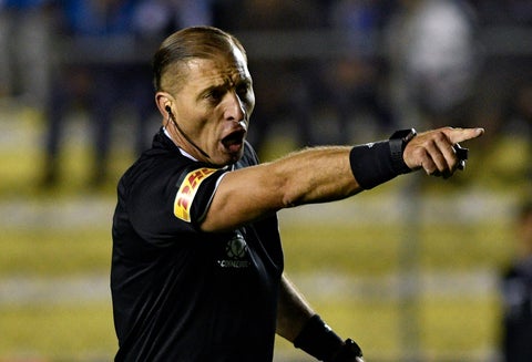 Néstor Pitana, árbitro argentino