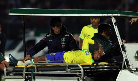 Oficial: Brasil confirmó el tiempo de baja de Neymar tras su lesión