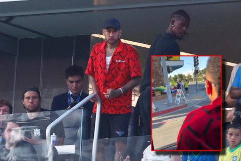 [Video] Neymar en modo humilde: compró camisetas 'chiviadas' en la Copa América