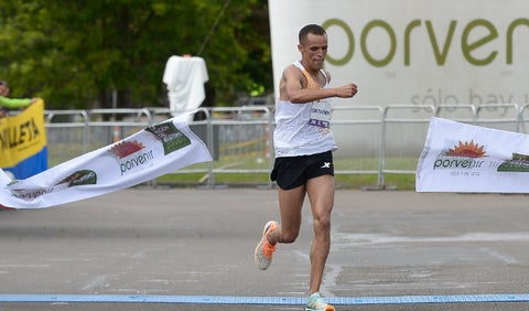 Omar Ait Chitachen, atleta de Marruecos, ganador de la mmB 2023