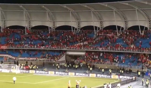 Hinchas de América de Cali reaccionaron violentamente tras la derrota