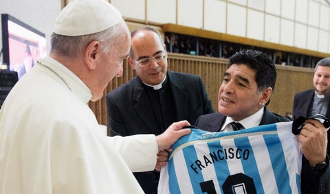 Papa Francisco y Maradona