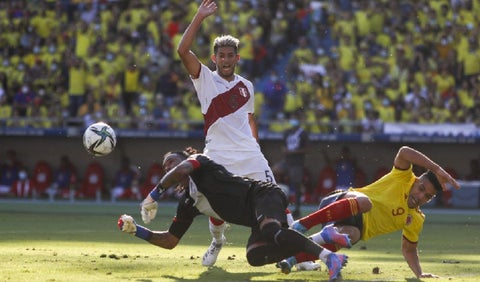 Pedro Gallese, Perú