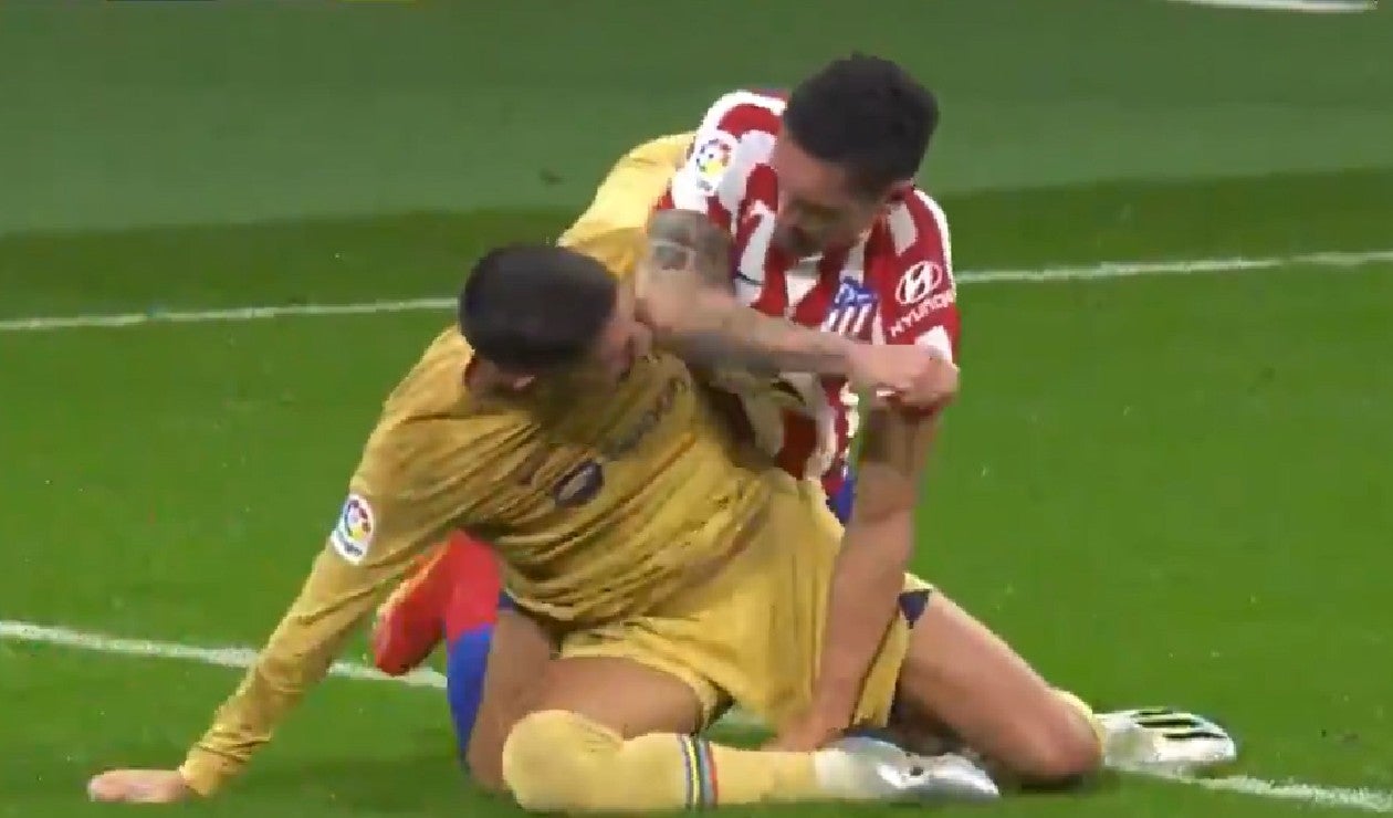 Pelea entre Savic y Ferrán Torres