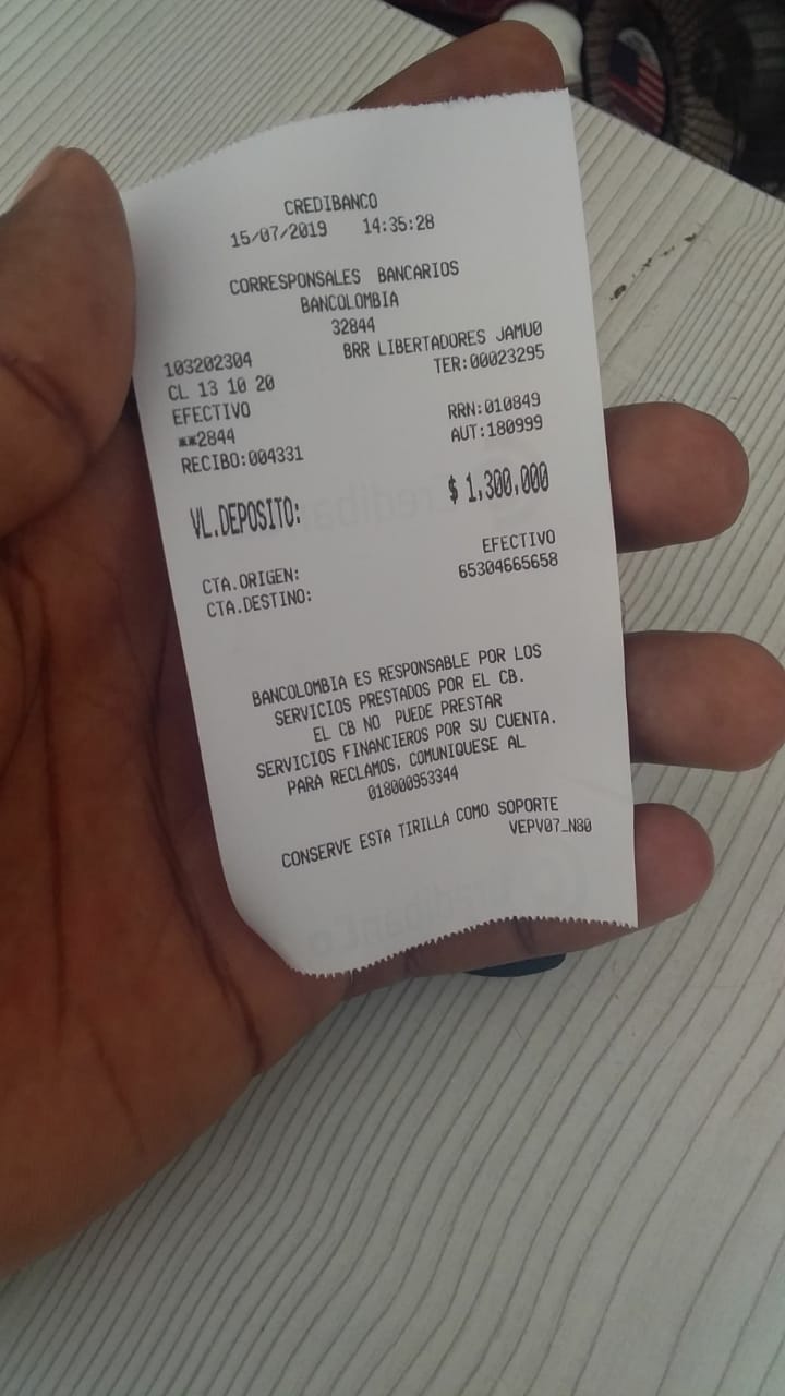 Recibo de consignación jovén