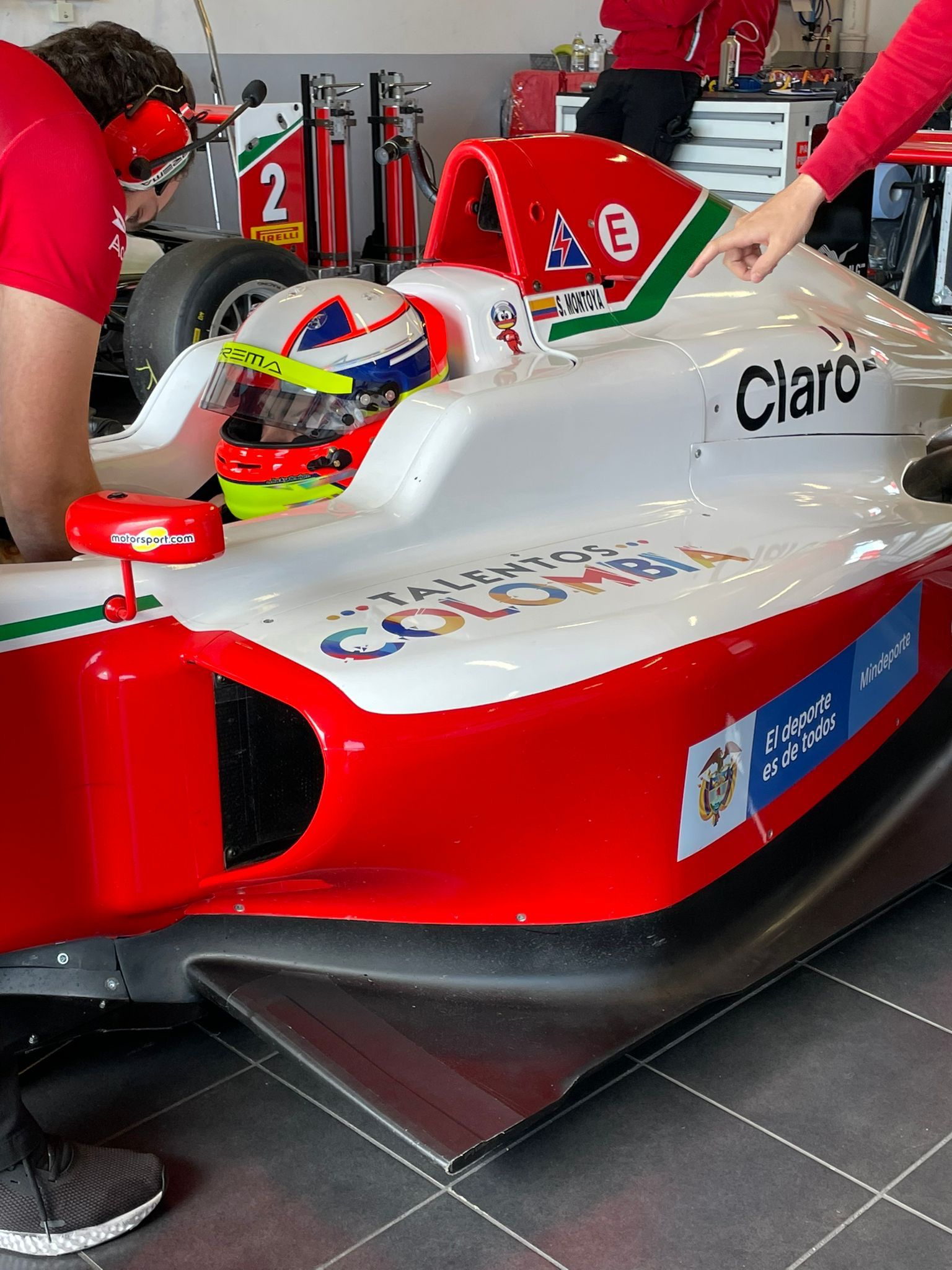 Sebastián Montoya- piloto colombiano