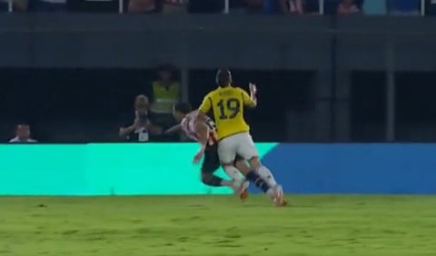 Posible penal en Paraguay vs. Colombia