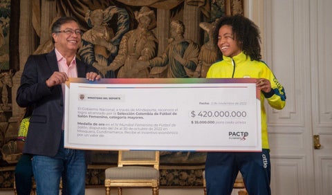 Premio a la Selección Colombia Femenina de Fútbol de salón