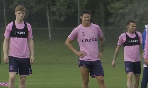 Primera práctica de James en el Everton