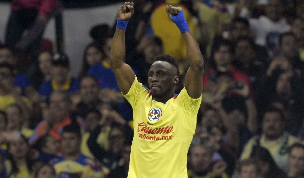 Quiñones sigue rompiéndola en América: golazo y pase a semifinales