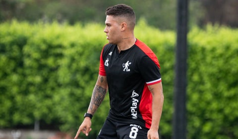 Arde la interna del América: primer enemigo de Quintero en su llegada