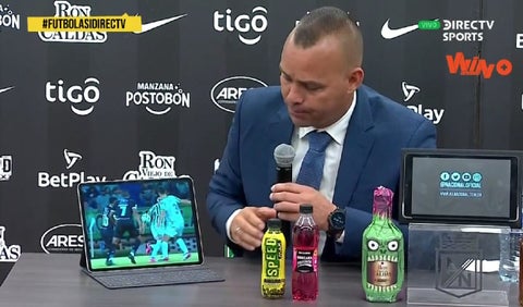 Rafael Dudamel en rueda de prensa con el Deportivo Cali