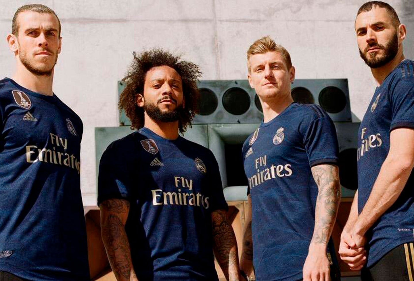 Los jugadores de Real Madrid portando la segunda camiseta de la temporada 2019/20