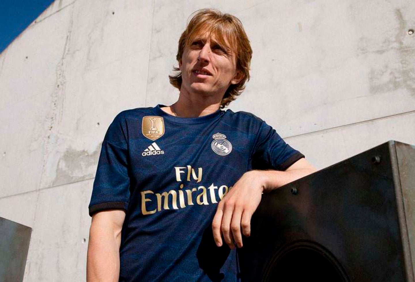 Los jugadores de Real Madrid portando la segunda camiseta de la temporada 2019/20