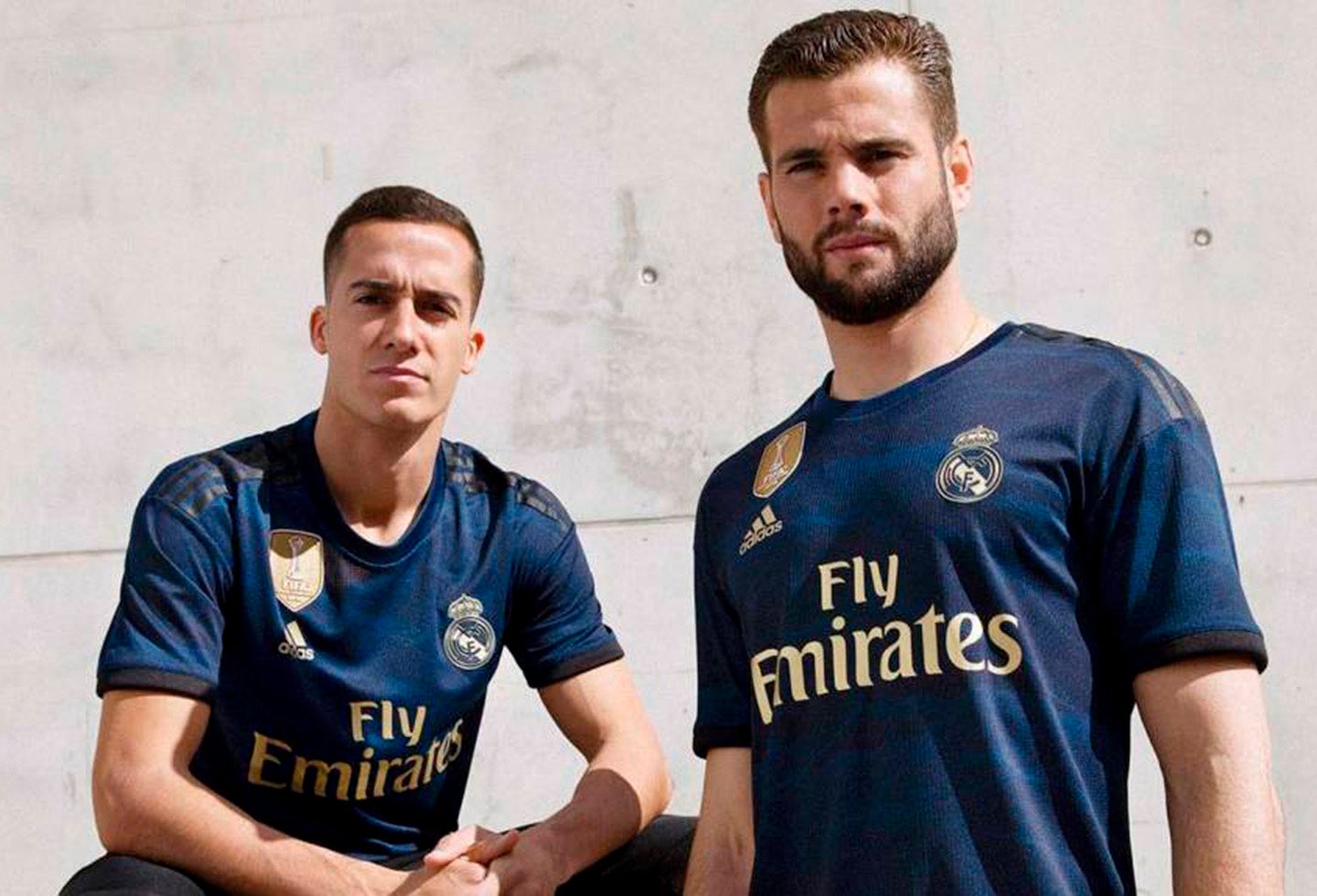 Los jugadores de Real Madrid portando la segunda camiseta de la temporada 2019/20