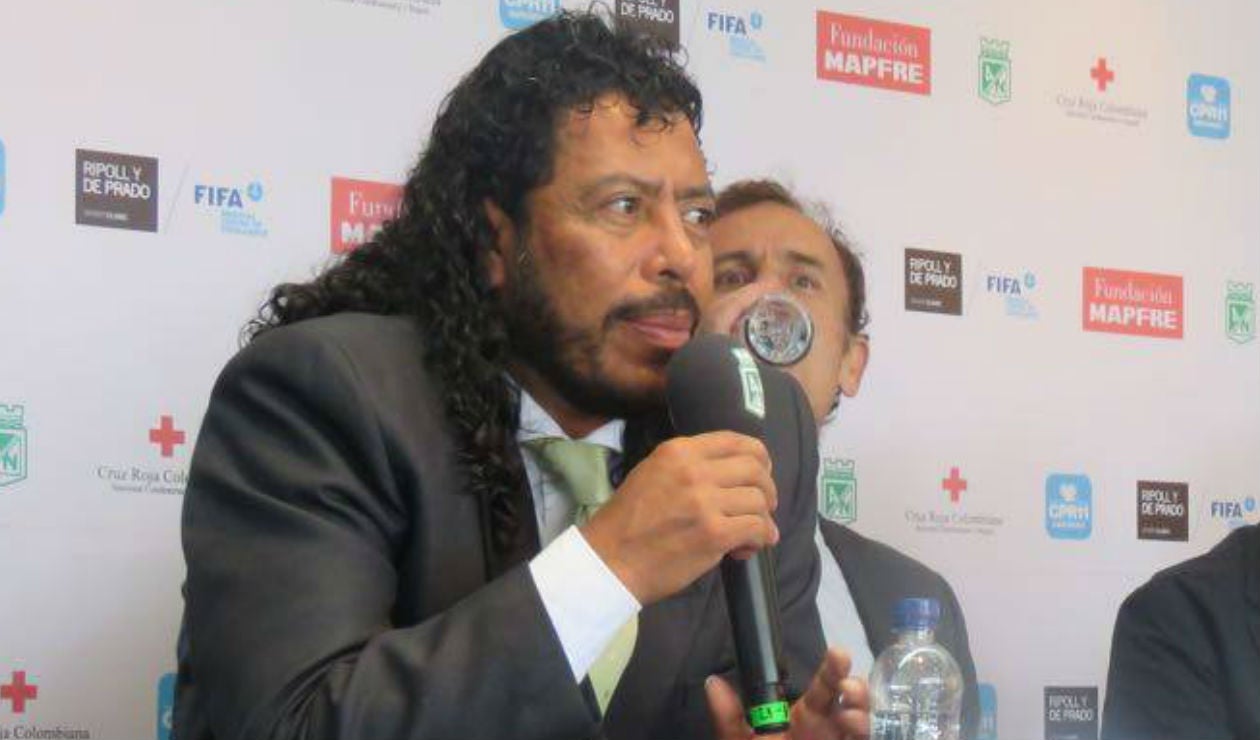 René Higuita en rueda de prensa