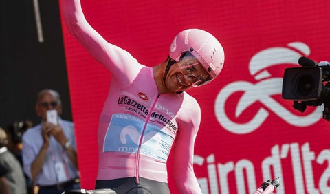 Richard Carapaz hace historia y le da a Ecuador su primer Giro de Italia