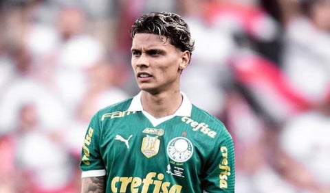 Richard Ríos con Palmeiras