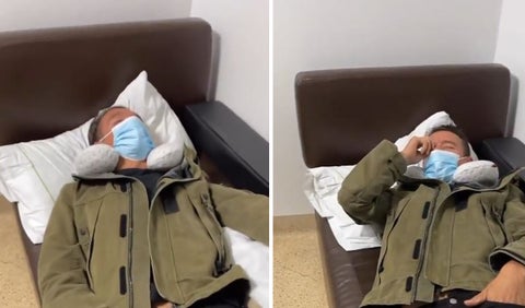 Rigoberto Urán durmiendo mientras cuida a su mamá