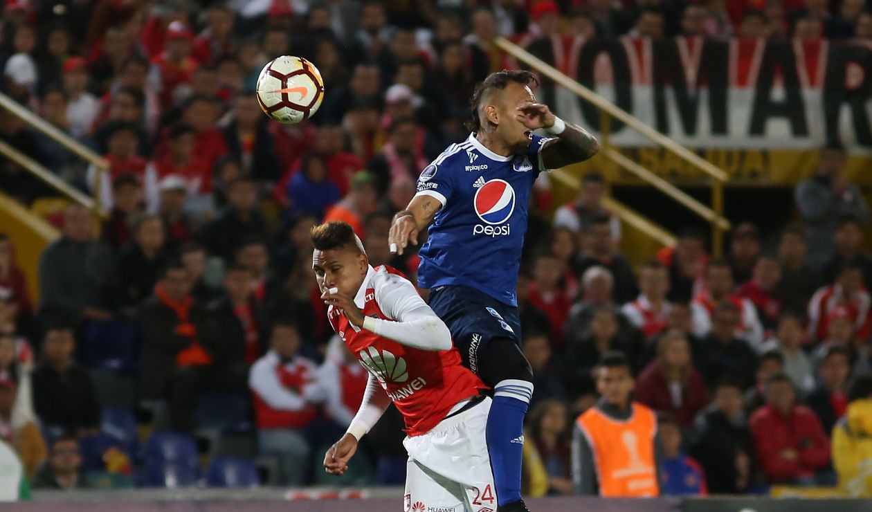 Millonarios terminó jugando con diez hombres ante Independiente Santa Fe