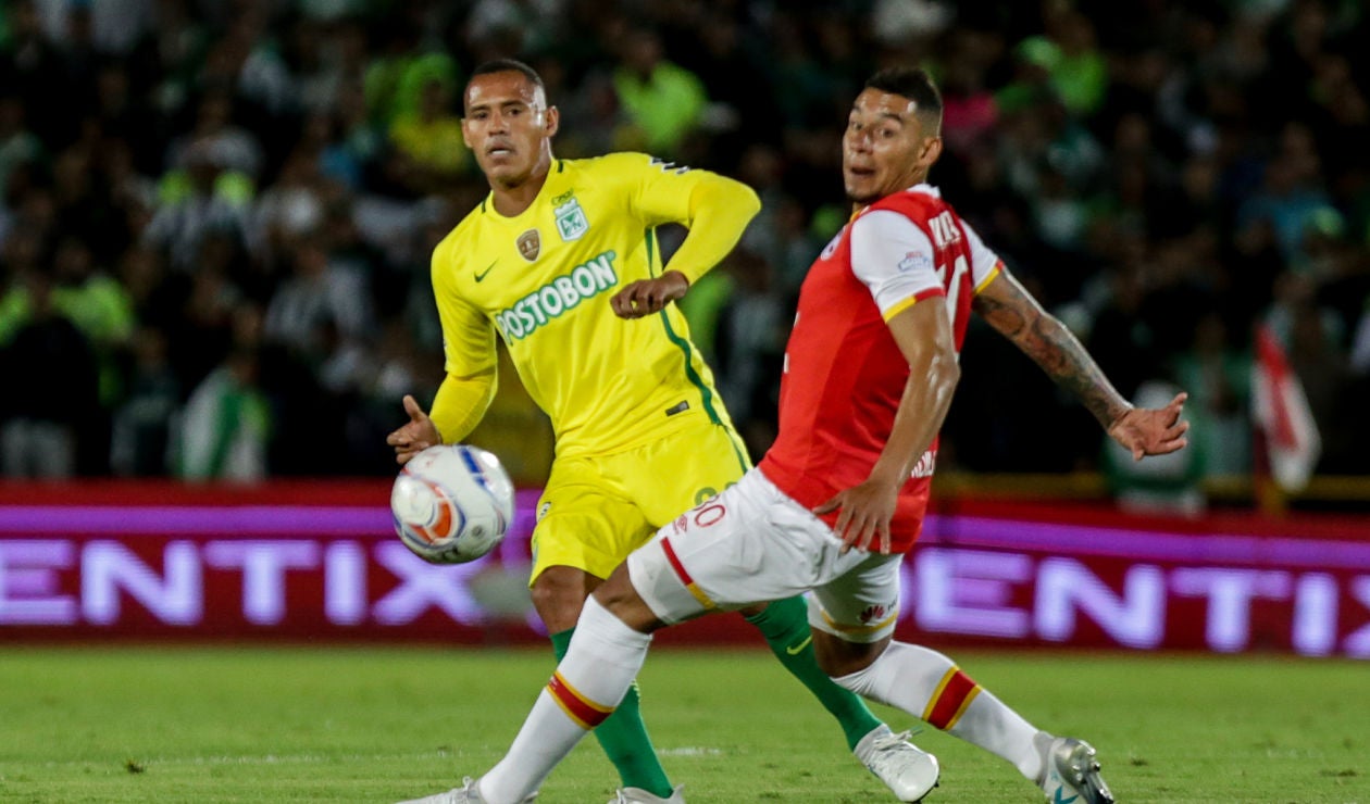 Aldo Leao Ramírez (A. Nacional) y Yeison Gordillo (I. Santa Fe)