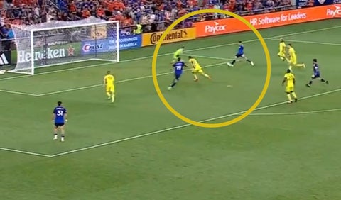 Santiago Arias - gol Cincinnati vs Nashville