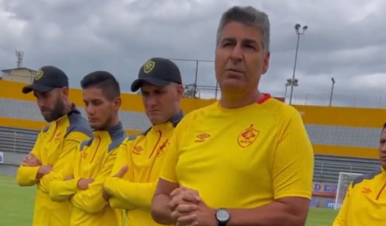 Santiago 'Sachi' Escobar - técnico de Aucas