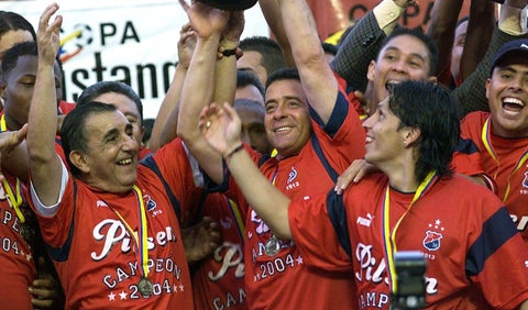 Los títulos de Pedro Sarmiento como técnico del FPC: "un legado"