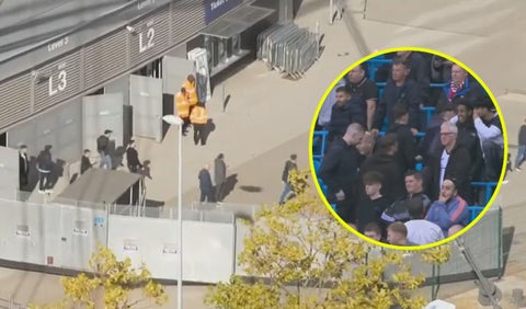 Los hinchas del United se fueron a la mitad del partido ante el City