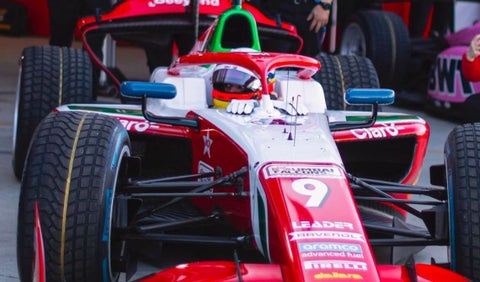 Sebastián Montoya en la F2